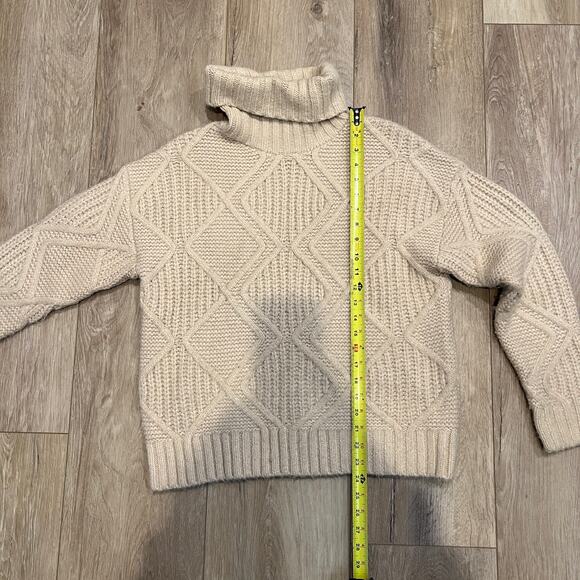 CASLON Women's Chunky Cable Knit Turtleneck Sweater Size S In Beige - Picture 5 of 8